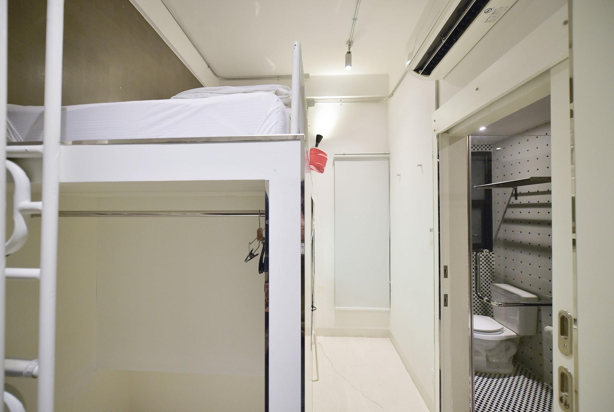 Jasaen Stylish Boutique Hotel Bangkok Exterior photo
