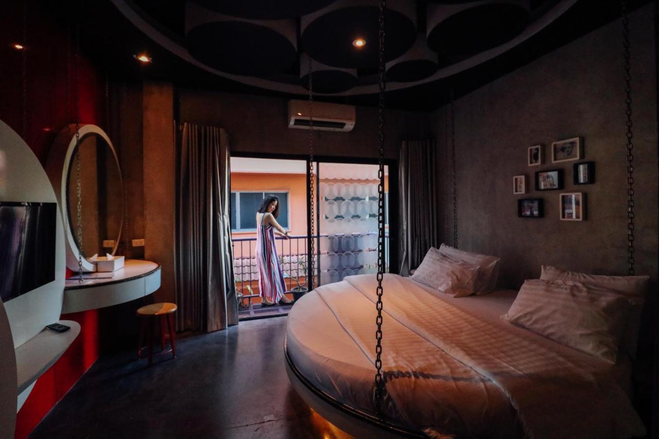 Jasaen Stylish Boutique Hotel Bangkok Exterior photo